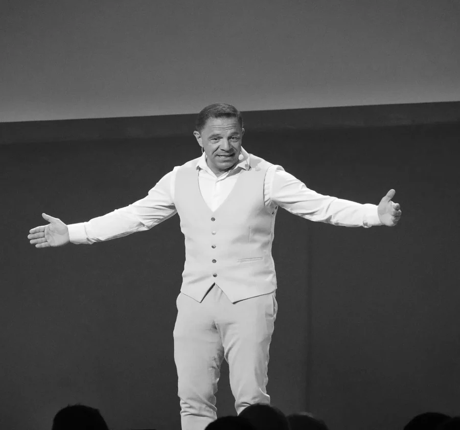 SIMON HOFER